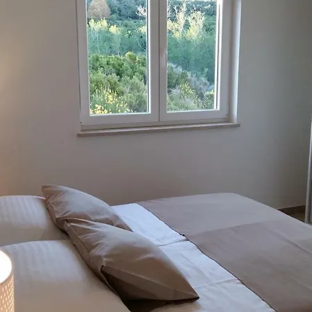 Haus Mit Meerblick * Lopar