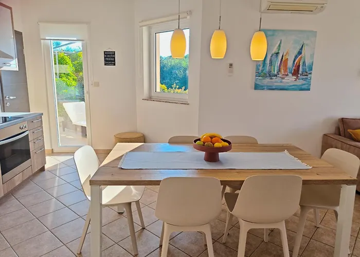 Haus Mit Meerblick لوبار