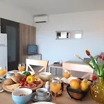 Haus Mit Meerblick Apartamento Lopar