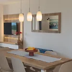 Haus Mit Meerblick Apartamento Lopar