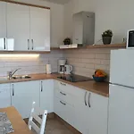 Haus Mit Meerblick Lopar
