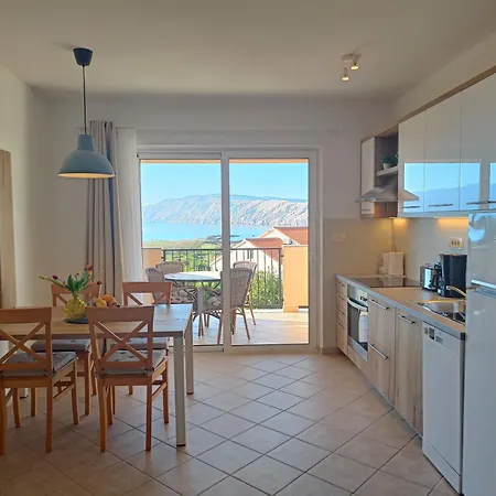 Apartment Haus Mit Meerblick